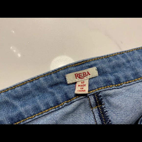 Reba Cropped Fringed Jeans - Picture 2 of 2